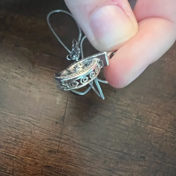 Kay diamond necklace - Picture 8 of 9